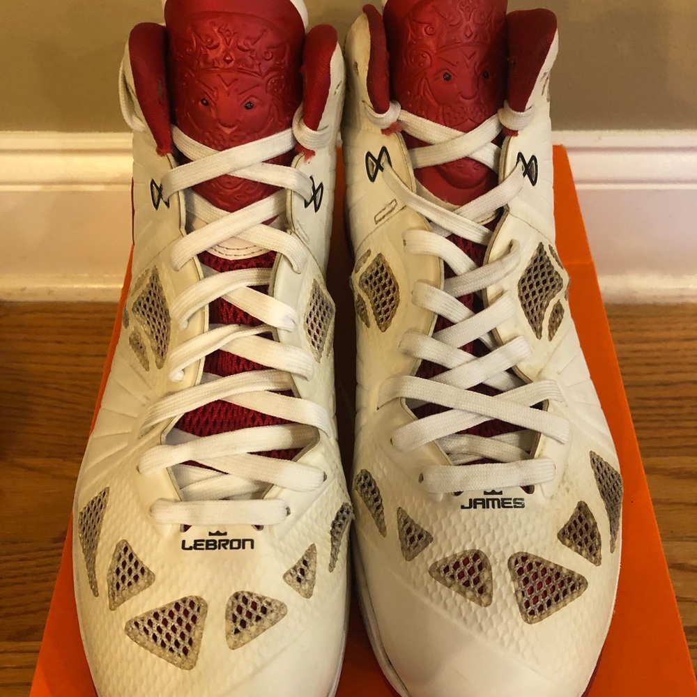 Nike Lebron 8 PS Gently Used Mens Size 11